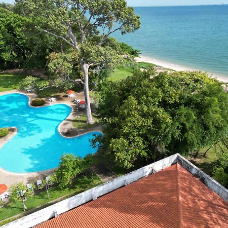 Purimas Beach Hotel & Spa Ban Chang  Exterior foto