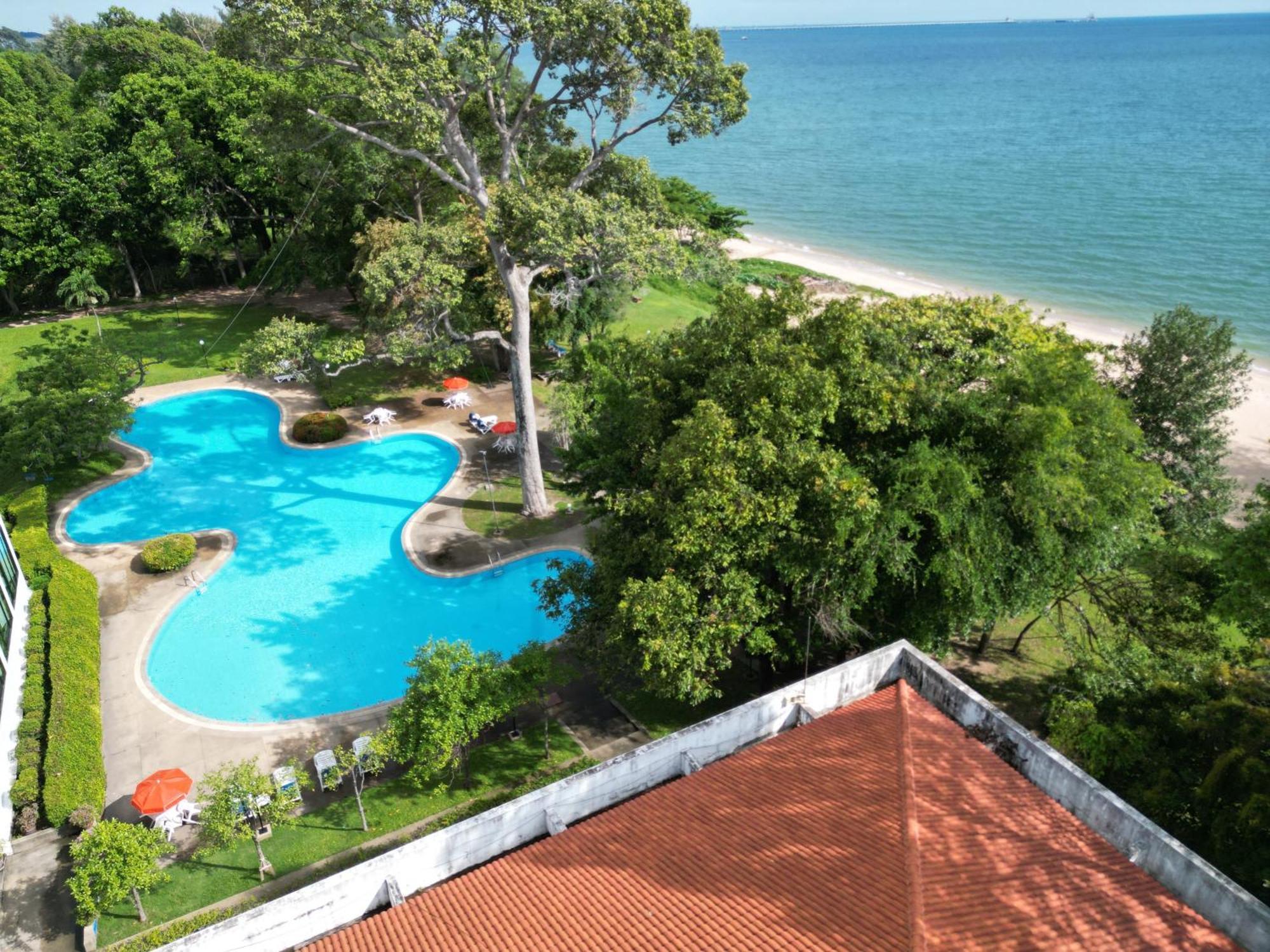 Purimas Beach Hotel & Spa Ban Chang  Exterior foto