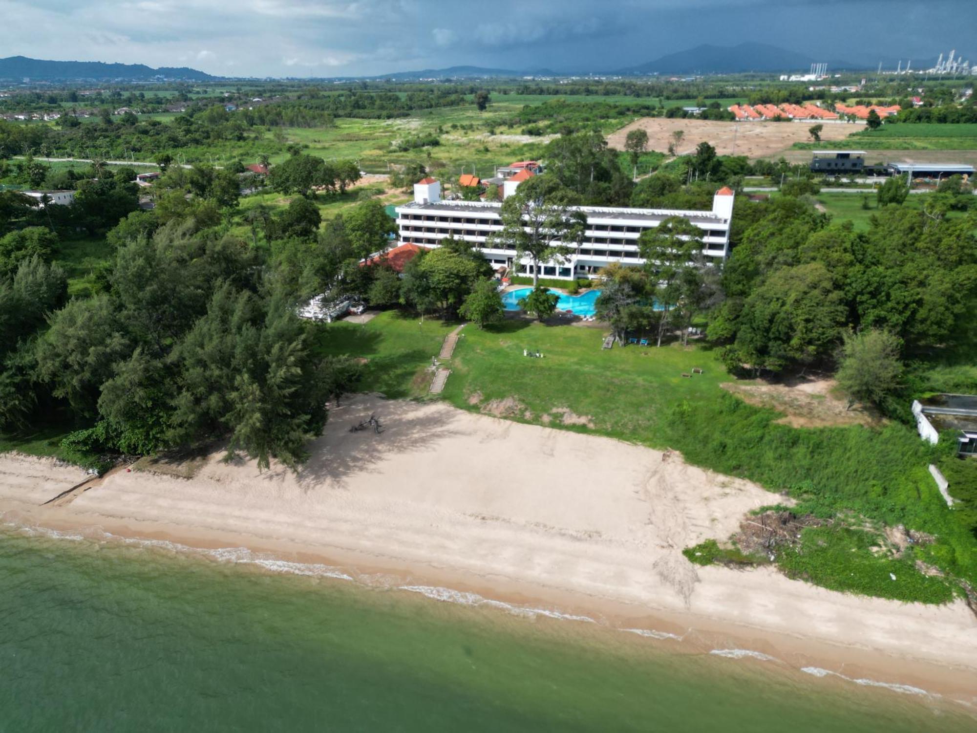 Purimas Beach Hotel & Spa Ban Chang  Exterior foto