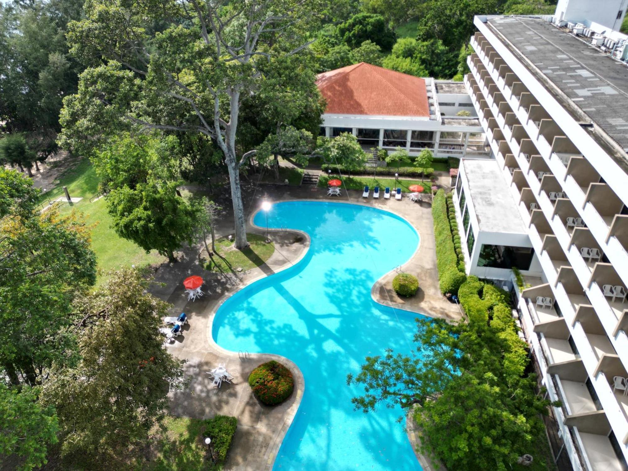 Purimas Beach Hotel & Spa Ban Chang  Exterior foto