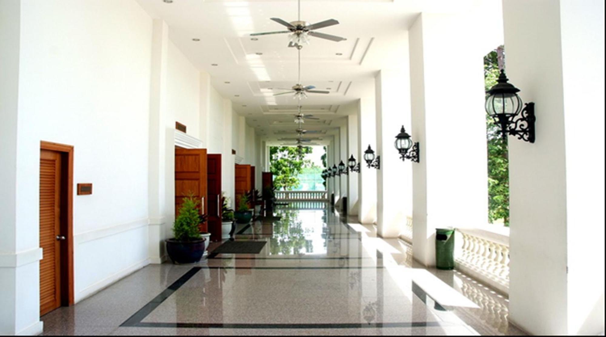 Purimas Beach Hotel & Spa Ban Chang  Exterior foto