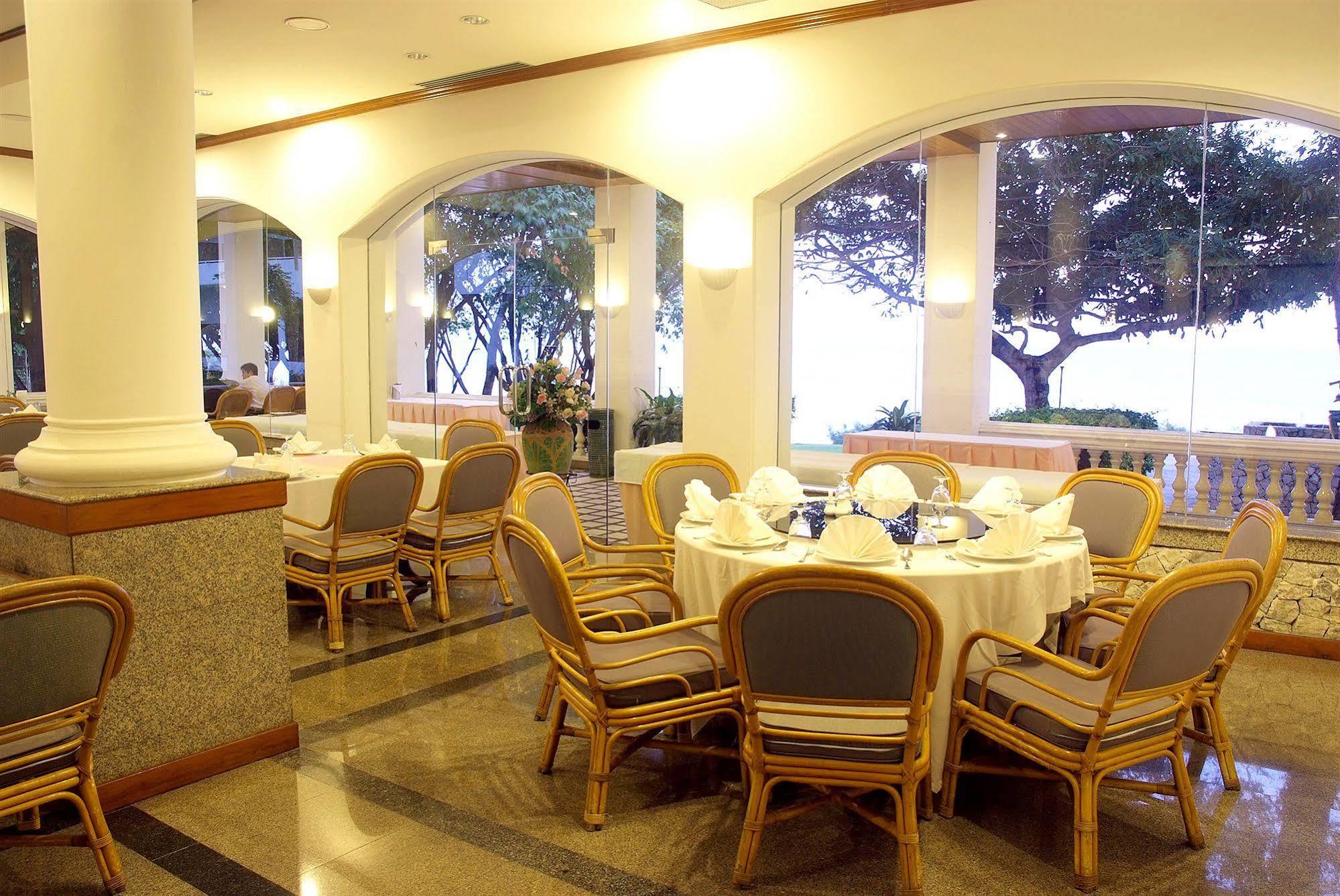 Purimas Beach Hotel & Spa Ban Chang  Exterior foto